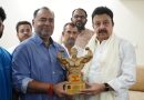 वर्ल्ड बाडी बिल्डिंग एवं फिसीक स्पोर्टस फैडरेशन के ‘एम्बेसडर एट लार्ज’ अमित स्वामी ने वरिष्ठ कैबिनेट मंत्री राव नरबीर सिंह को ‘अवार्ड आफ ऑनर’ से किया सम्मानित