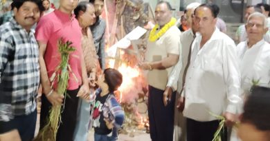 अत्याचार पर भक्ति की जीत तथा आपसी सौहार्द का प्रतीक है होली: अमित स्वामी अत्याचार पर भक्ति की जीत तथा आपसी सौहार्द का प्रतीक है होली: अमित स्वामी